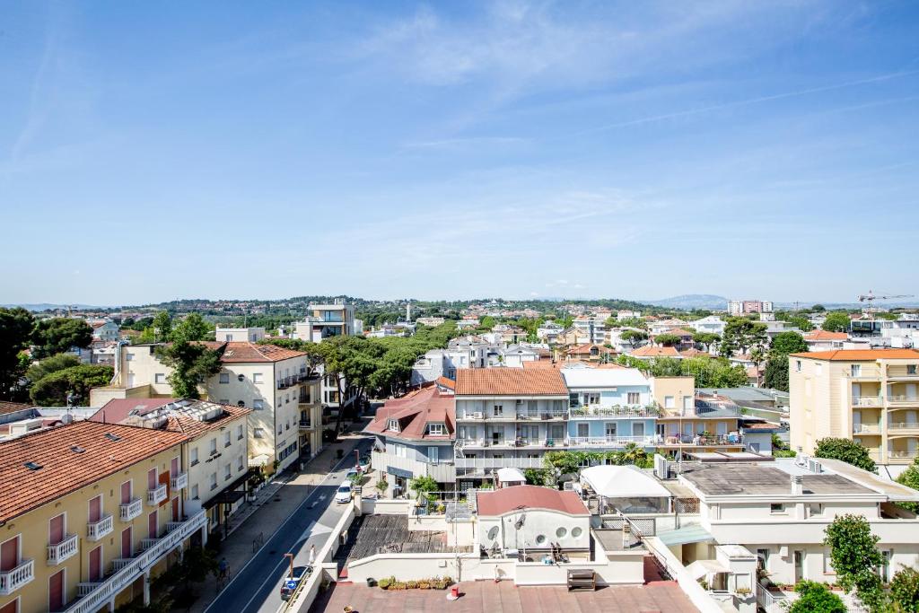Nespecifikovaný výhled na destinaci Riccione nebo výhled na město při pohledu z hotelu