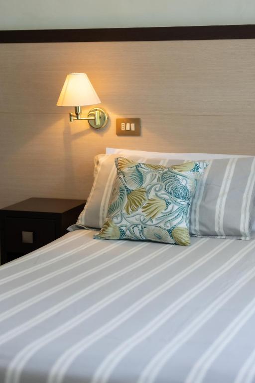 Hotel Adriatica con Piscina - Resim 38