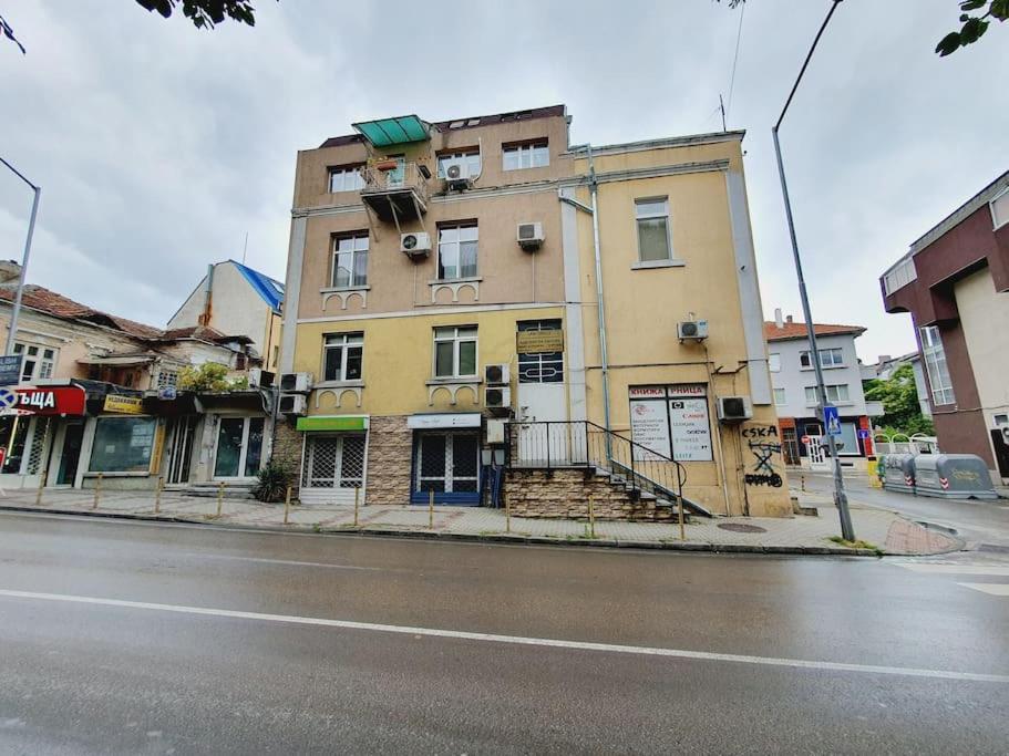 Bygningen som lejligheden ligger i