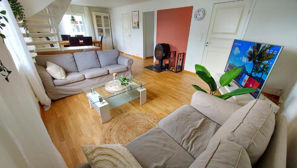 Χώρος καθιστικού στο Central modern Lyse Fjord apartment