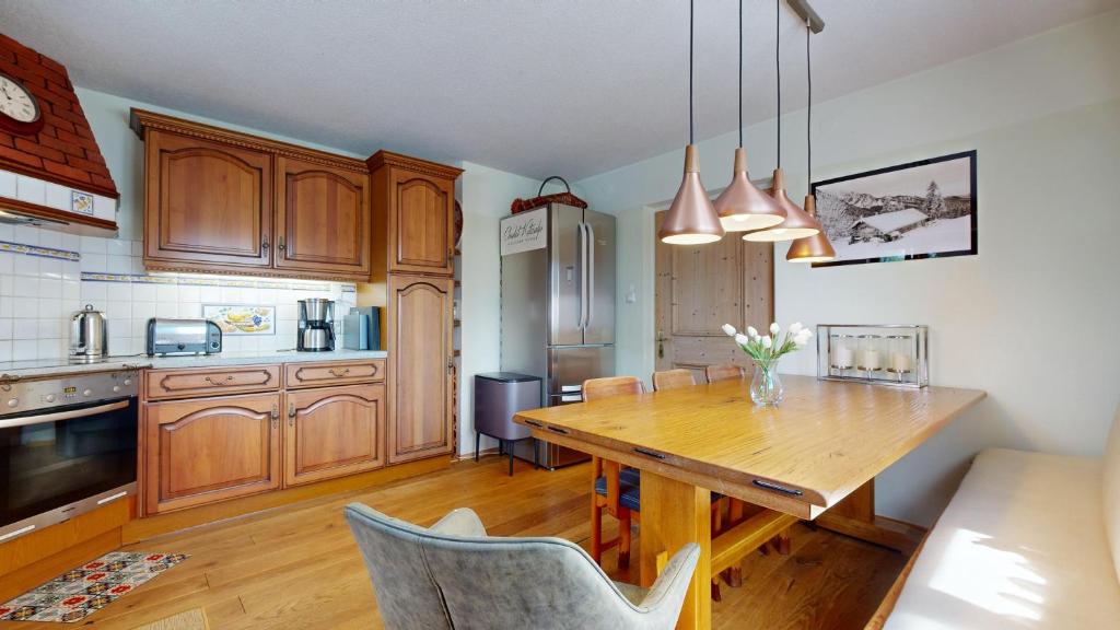 Kuchyňa alebo kuchynka v ubytovaní Ferienhaus Chalet Kitzalp