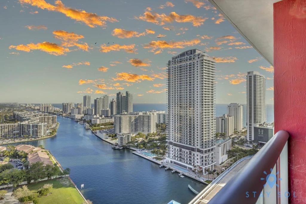 Nespecifikovaný výhled na destinaci Hallandale Beach nebo výhled na město při pohledu z penzionu – hostince