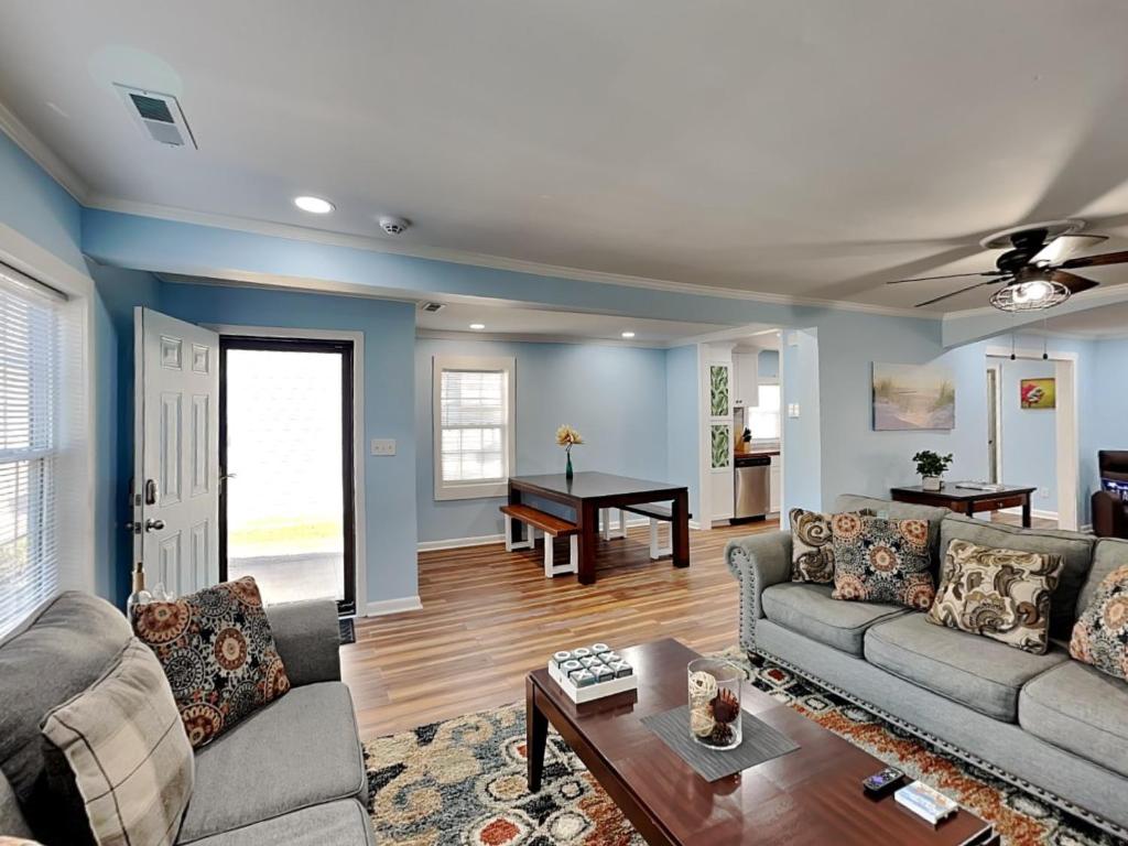 Posezení v ubytování East Coast Kuuipos Cottage