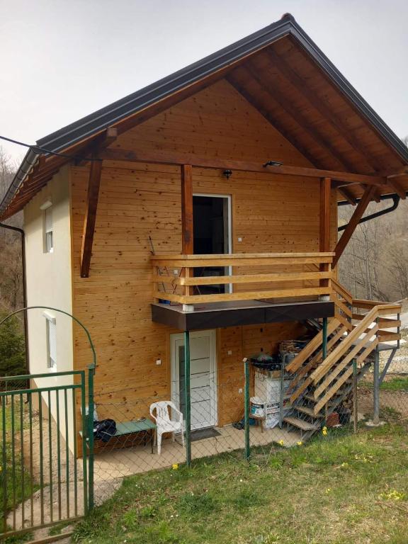 Budova, kde se apartmán nachází