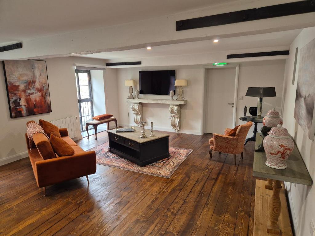 Darcy Magee Apartment No1, Carlingford (updated prices 2024)