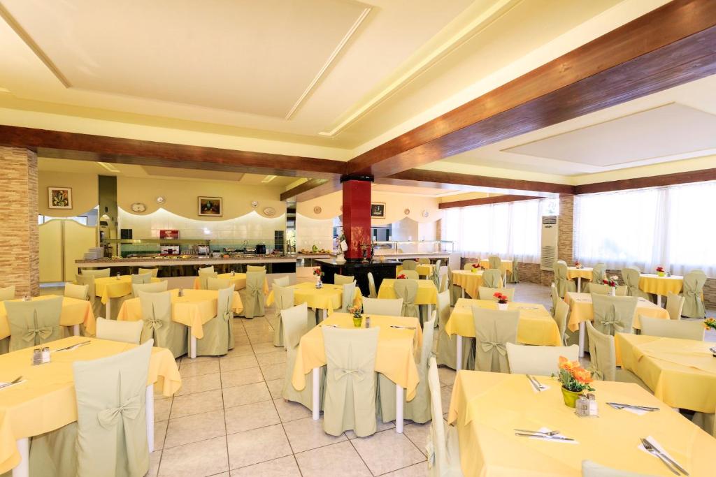 Restaurace v ubytování Golden Odyssey