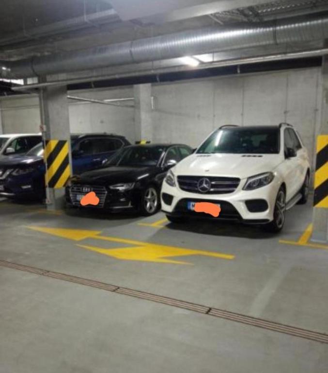 Airport Apartament Bokserska - 13