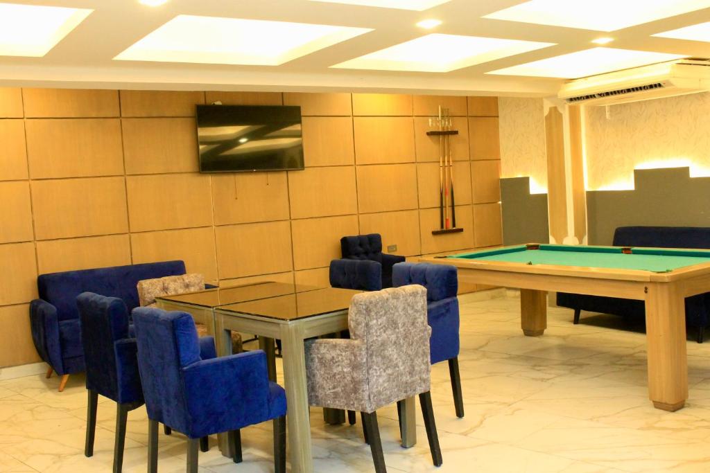 TV a/nebo společenská místnost v ubytování Hotel Presidente Internacional