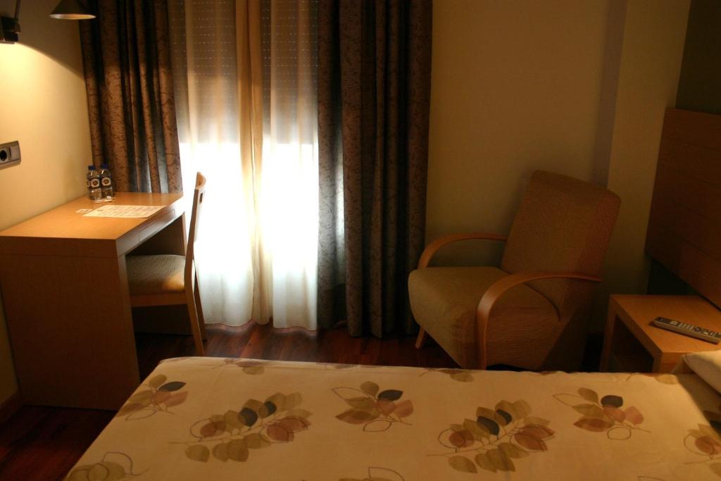 4C Bravo Murillo - Resim 16