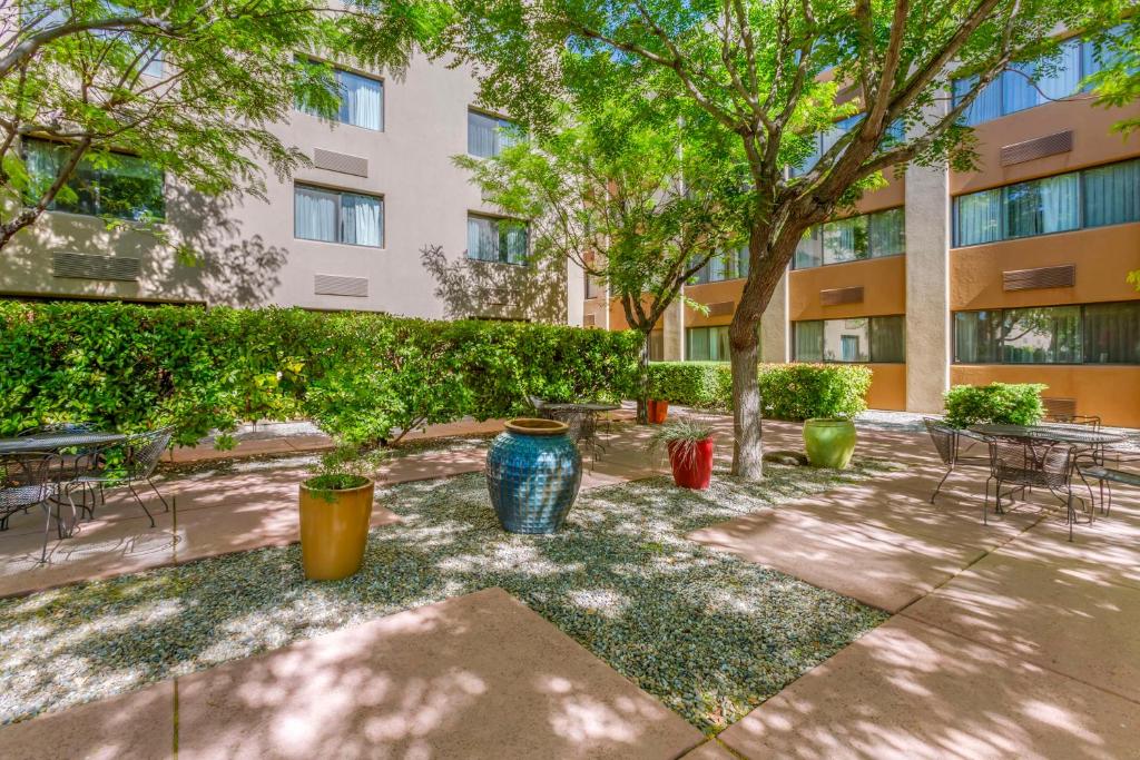 Best Western Plus Rio Grande Inn photo