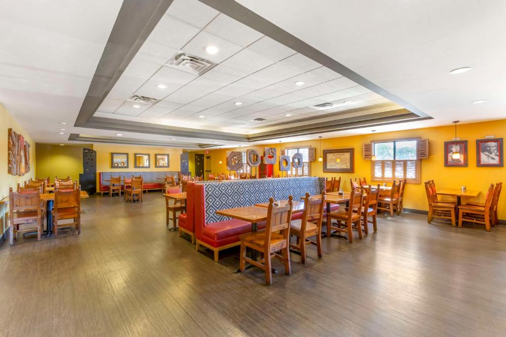 Best Western Plus Rio Grande Inn photo