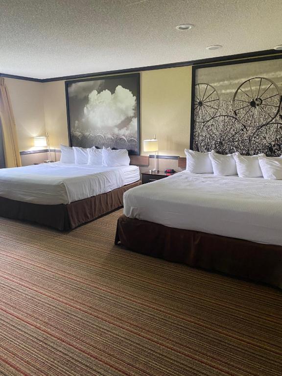 Super 8 by Wyndham New Hampton - Suite Estudio Con 2 Camas King - No Fumadores