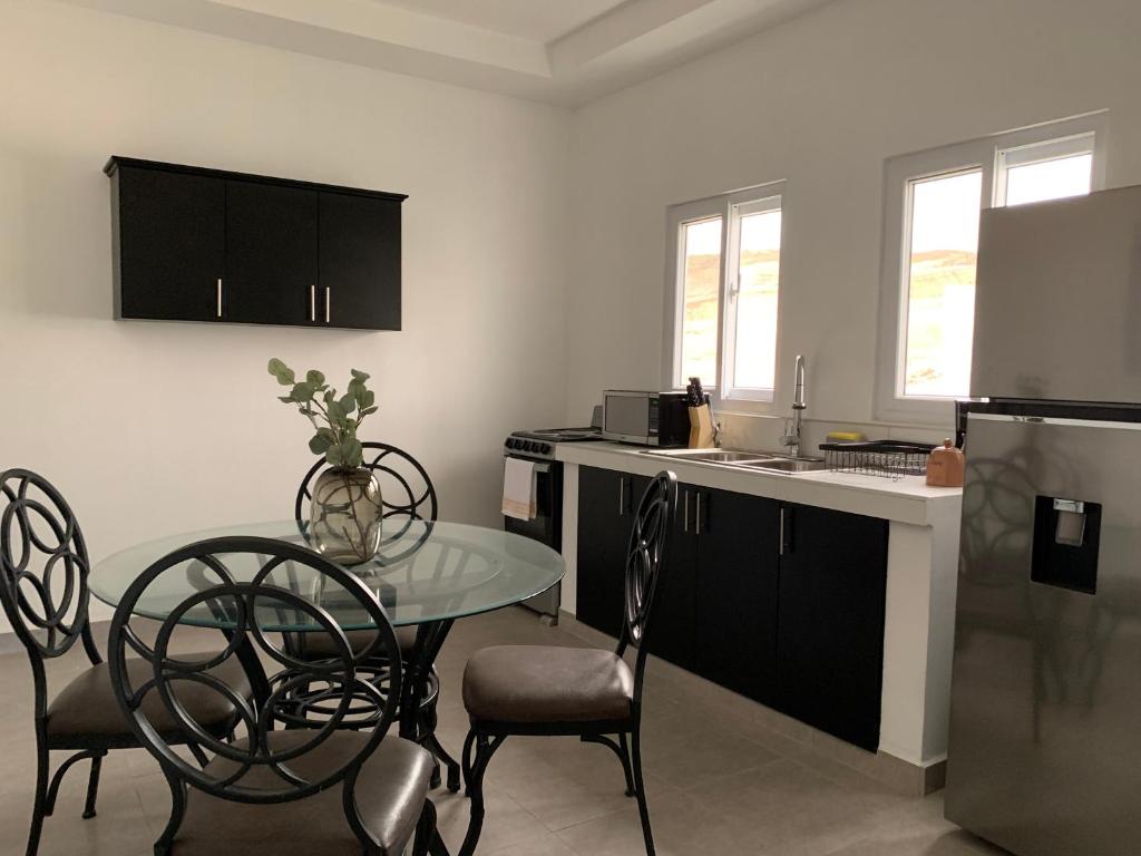 Kuchyň nebo kuchyňský kout v ubytování Casa Siguatepeque