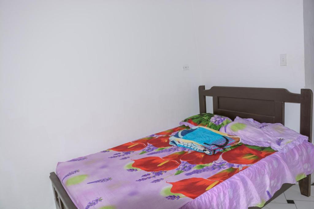 Postel nebo postele na pokoji v ubytování Casa/cabaña de montaña con ambiente fresco