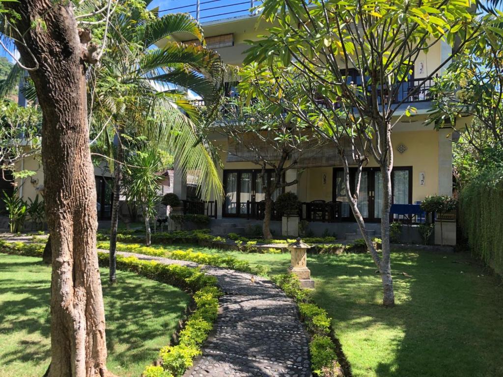 Bintang Beach Villa - Twin Room With Garden View