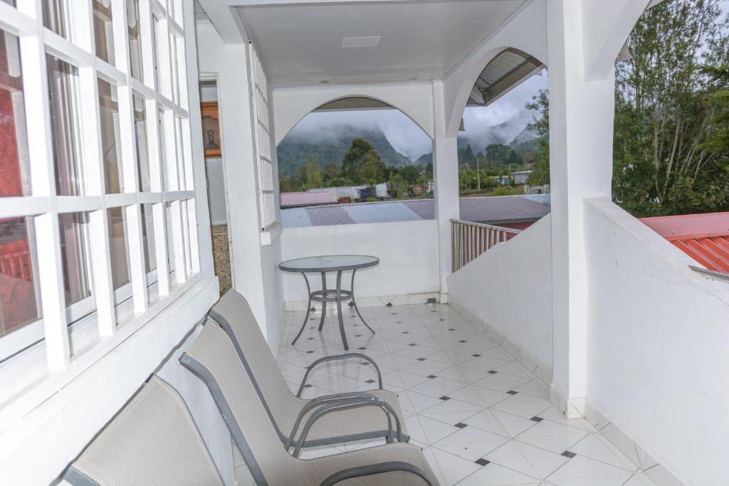 Balkón nebo terasa v ubytování Casa/cabaña de montaña con ambiente fresco
