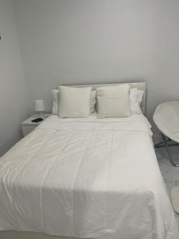 Postel nebo postele na pokoji v ubytování Elegant studio