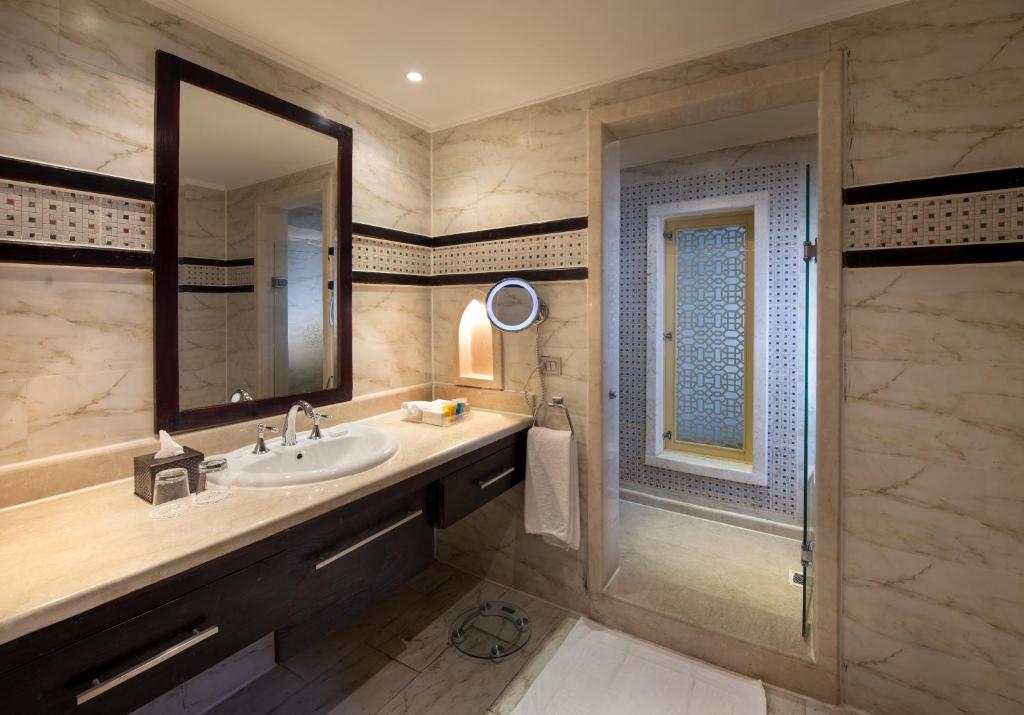 Sunrise Arabian Beach Resort - 19