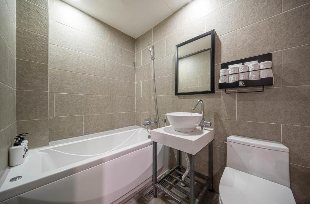 Koupelna v ubytování No 25 Hotel Gwangan
