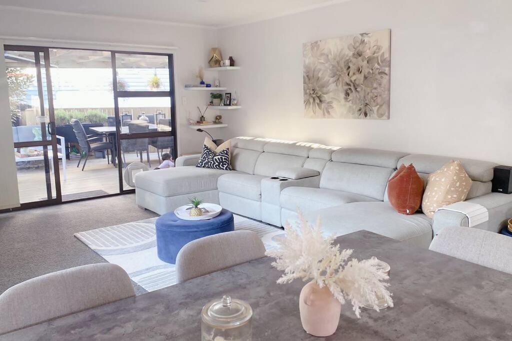 Modern three bed two and a half bath with in and outdoor flow plus