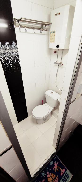 Bagno di Four Seasons Hostel