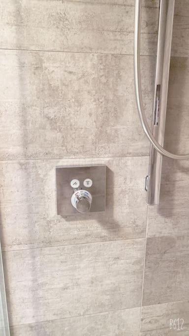 Ellerslie central - Resim 9