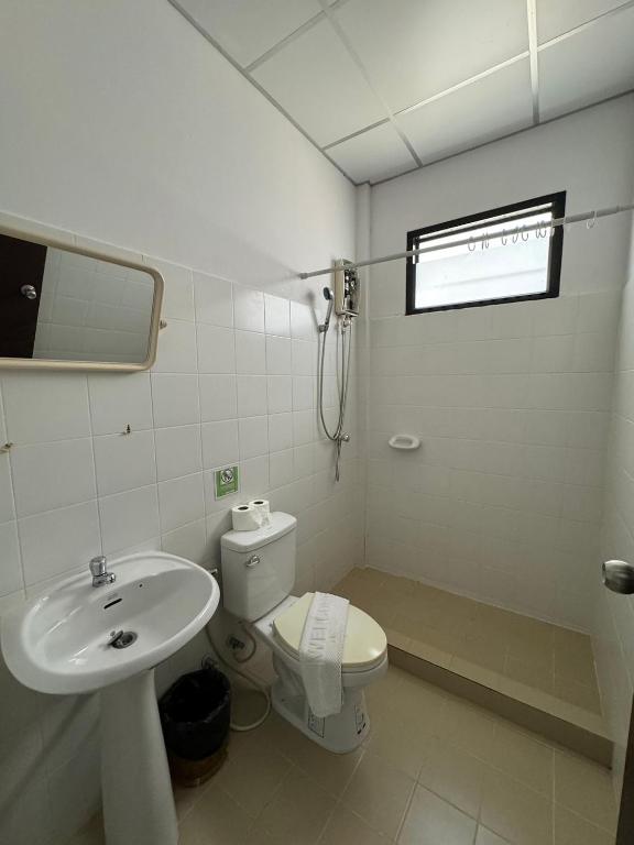 Koupelna v ubytování Orchid Residence Samui