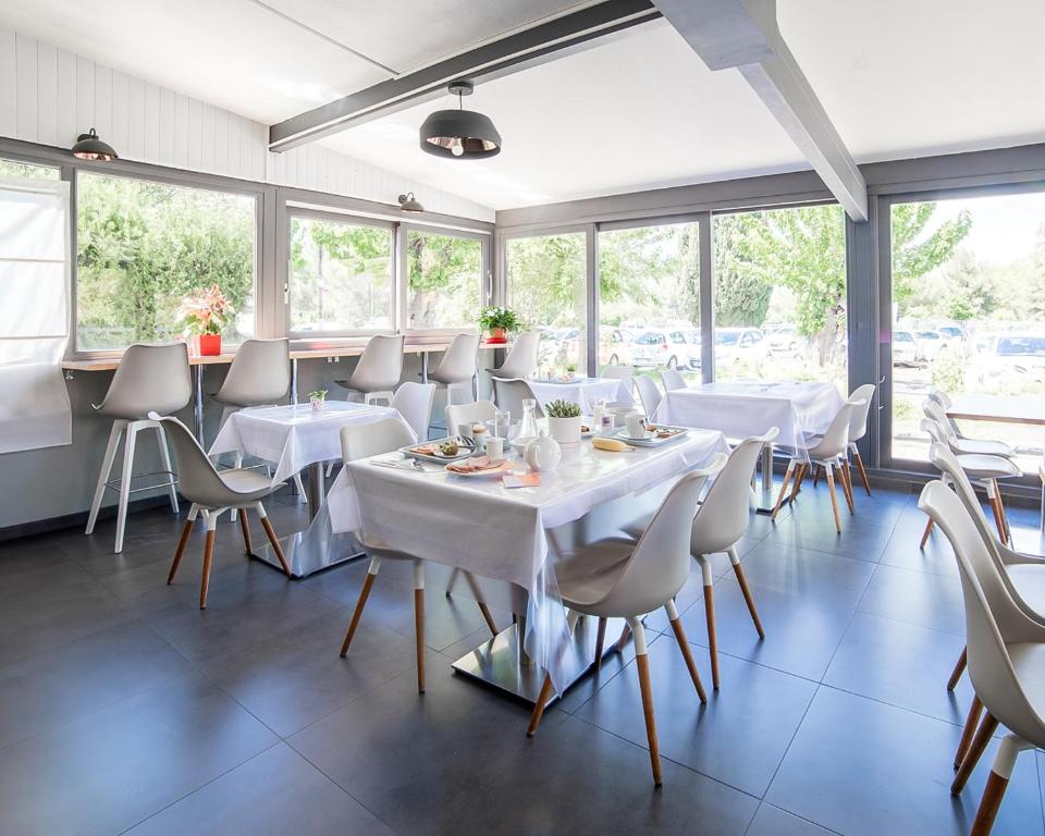 Hôtel Lapeyronie - Resim 30