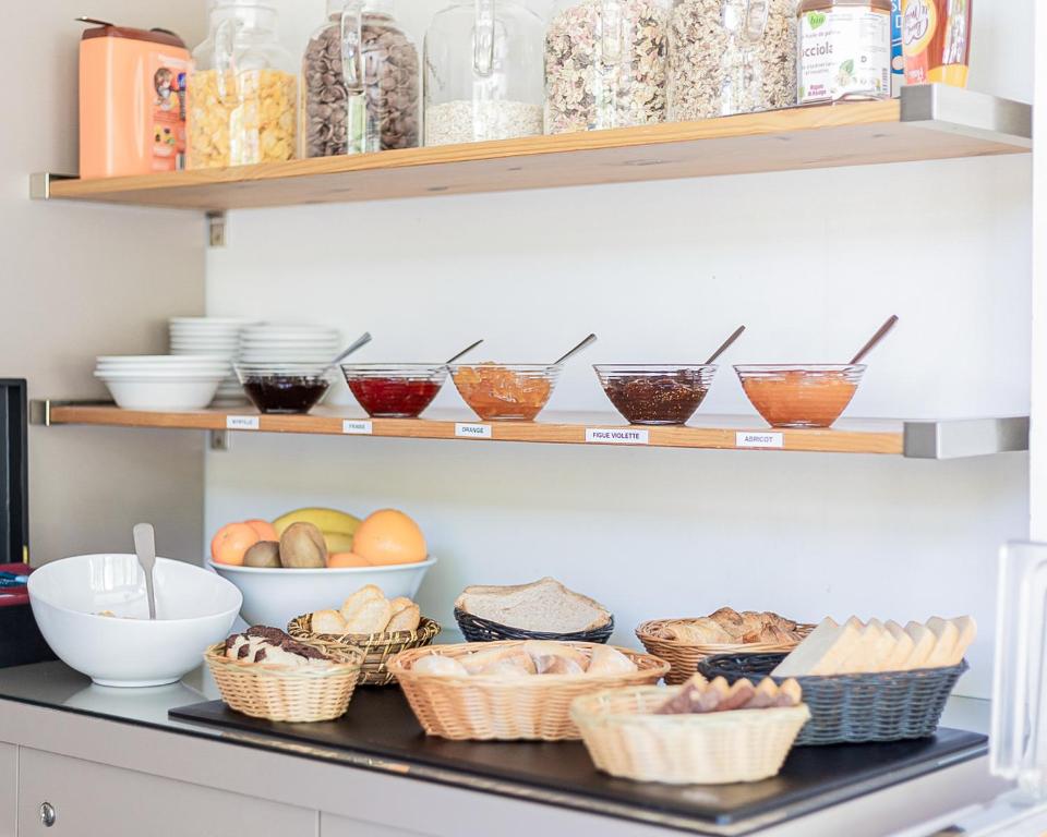 Hôtel Lapeyronie - Resim 8