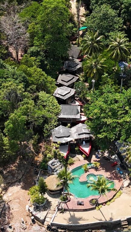 an overhead view of a resort with a swimming pool at Pirates Bay Resort & Spa in Ko Lanta