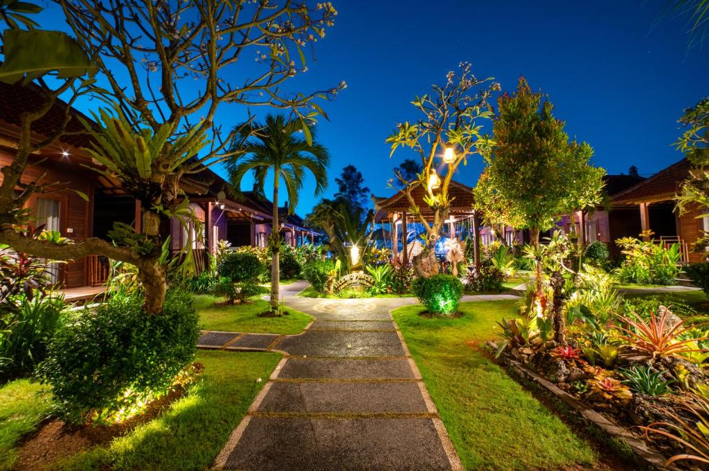 Zahrada ubytování D'Puncak Villas Lembongan