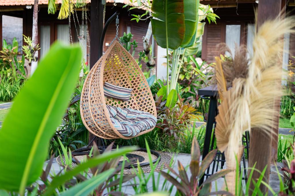 Zahrada ubytování D'Puncak Villas Lembongan