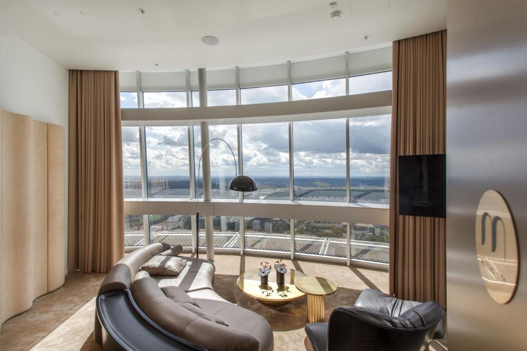 Posezení v ubytování Vilnius TV Tower Apartments DEBESYS
