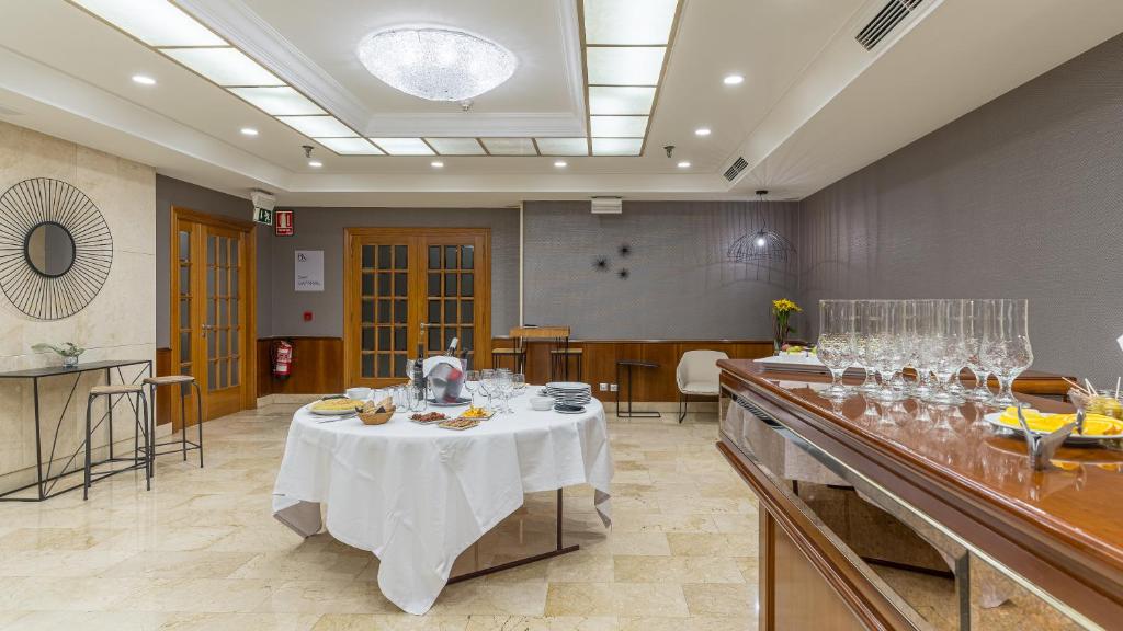 Nápoje v ubytování Hotel Blanca de Navarra