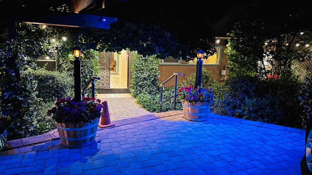Zahrada ubytování Lantern Light Inn - Romantic Getaway