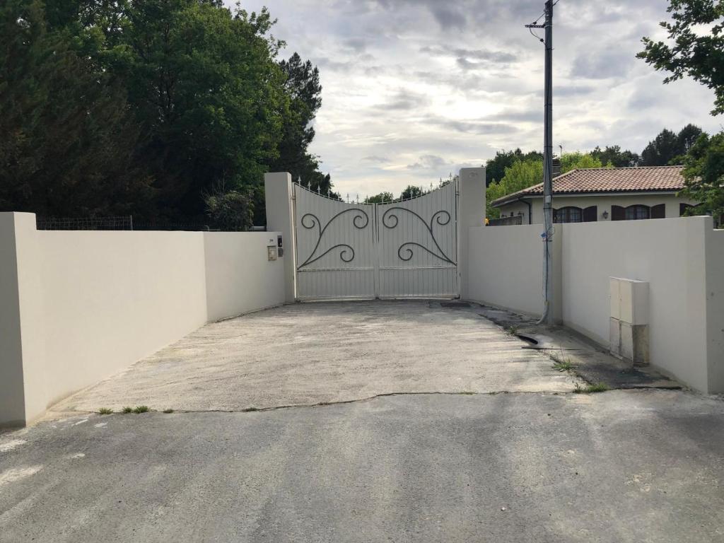 Zdjęcie z galerii obiektu Mignon petit appartement indépendant w mieście Mérignac