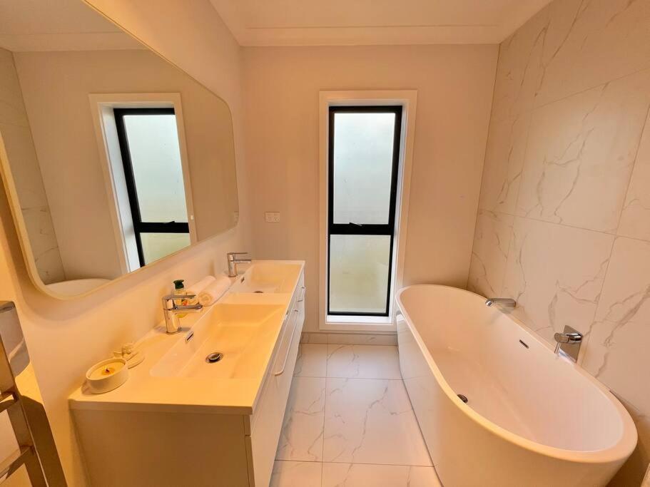 Morden spacious new house - Resim 8