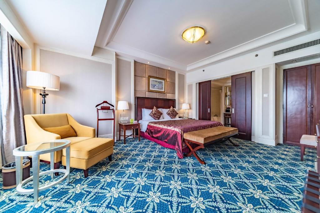 Ramada Yichang Hotel - Suite Superior King Deluxe - No Fumar