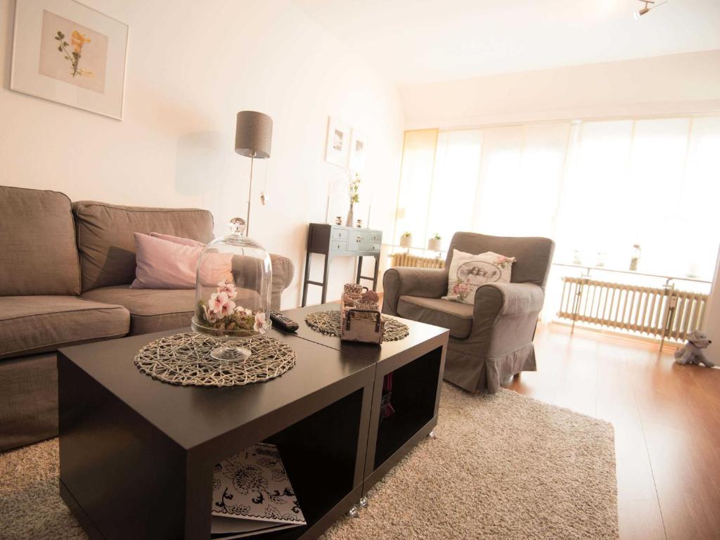 Ferienwohnung Stadtperle Leer 15152 - Two-Bedroom Apartment With Terrace
