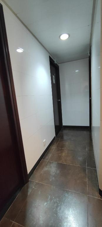 Foto dalla galleria di Four Seasons Hostel a Hong Kong