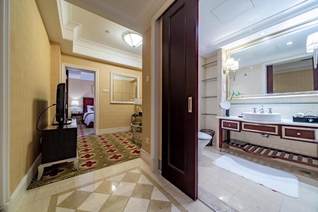 Ramada Yichang Hotel - Deluxe Twin Suite Con Dos Camas Gemelas: No Fumar