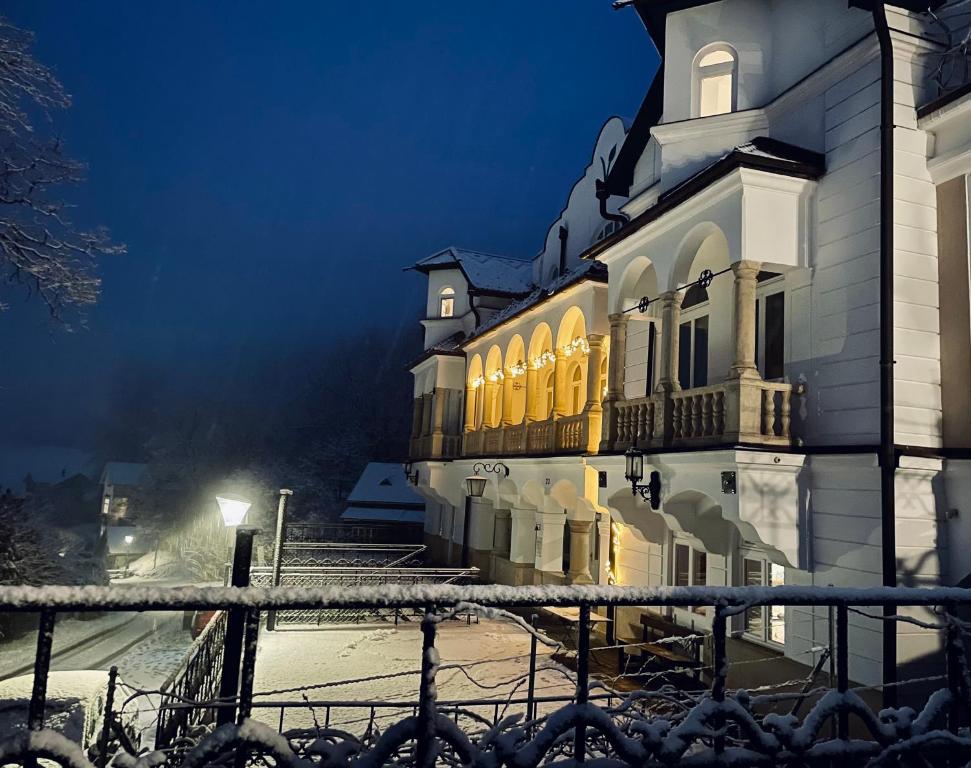 Budova, kde se aparthotel nachází