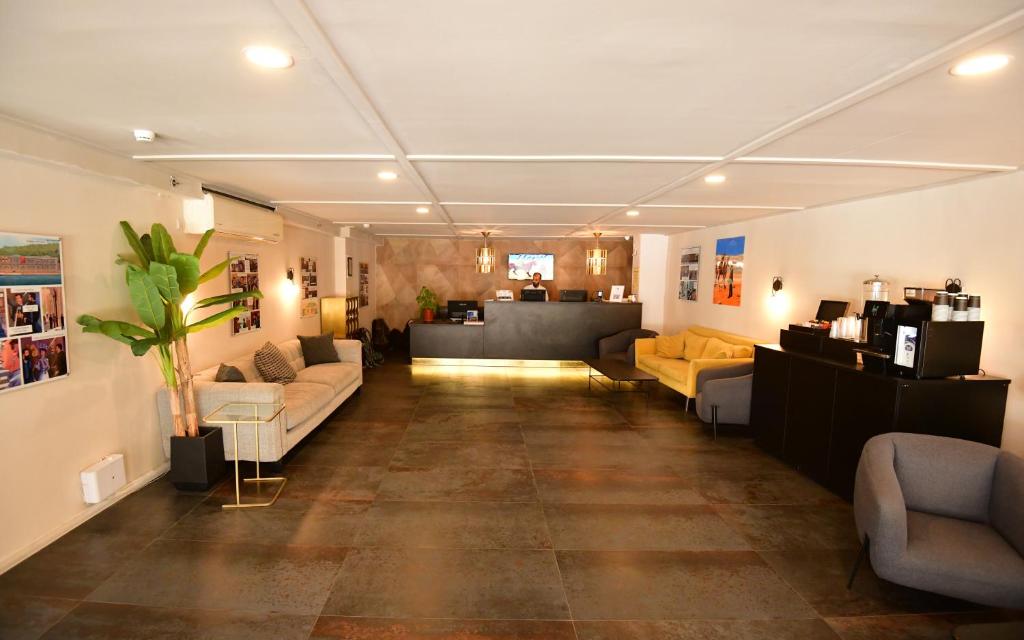 Posezení v ubytování Spirit of Herzl Hotel הרוח של הרצל