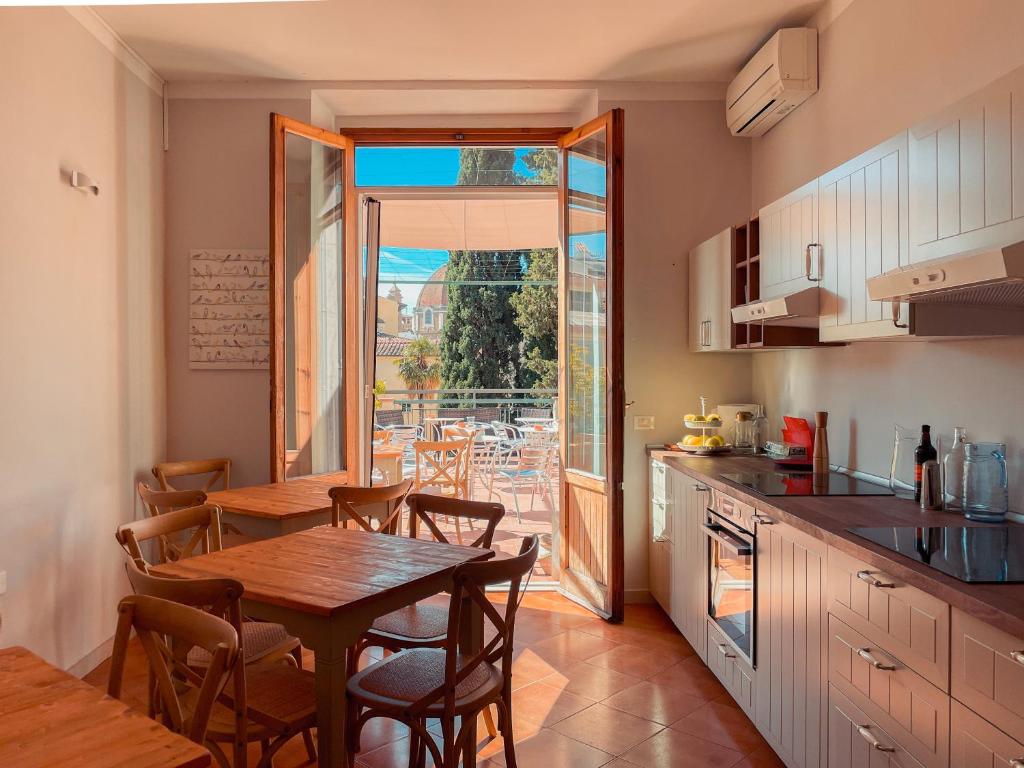 Kuchyň nebo kuchyňský kout v ubytování Ostello Bello Firenze