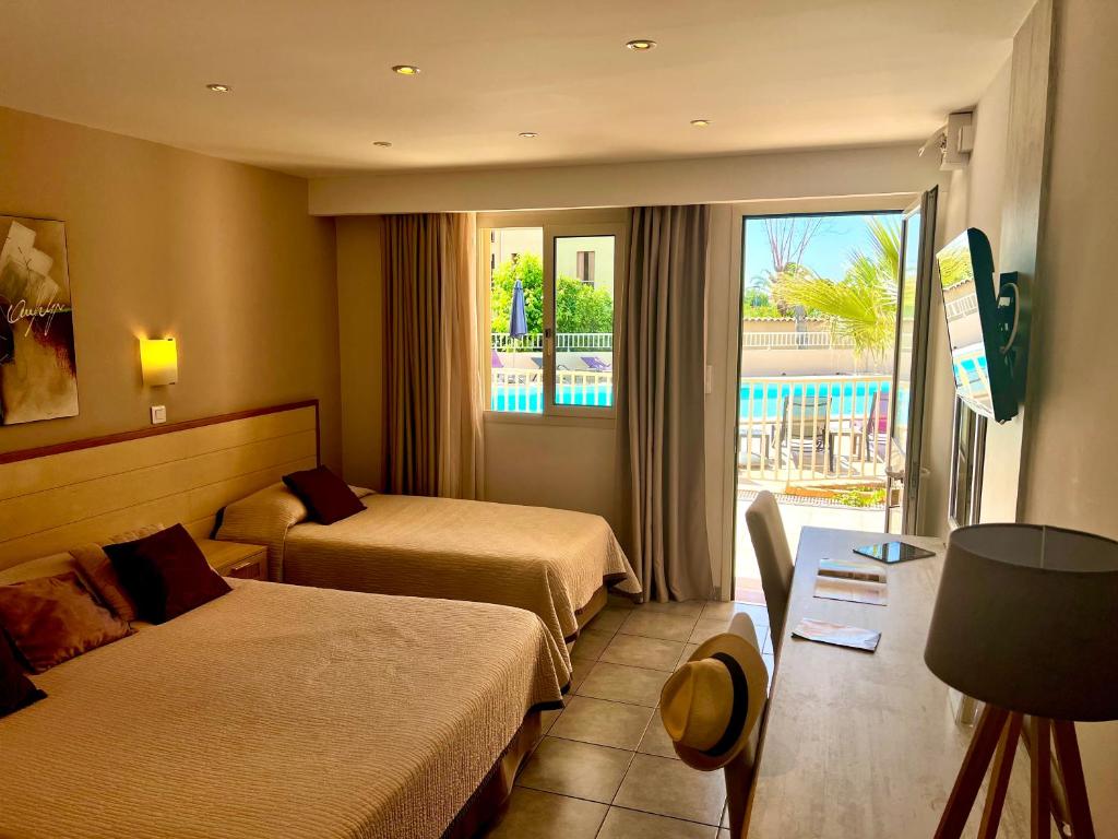 Hôtel Restaurant L' Empereur - 12