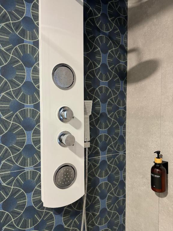 Black Room & Breakfast - 2