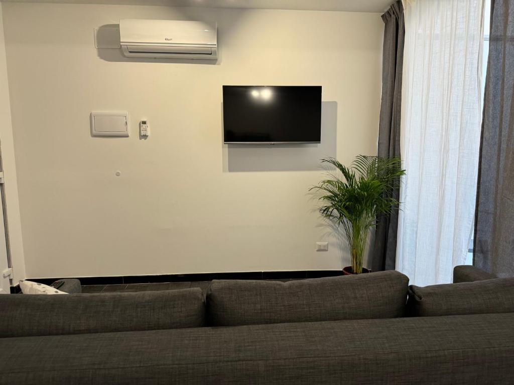 Black Room & Breakfast - 11