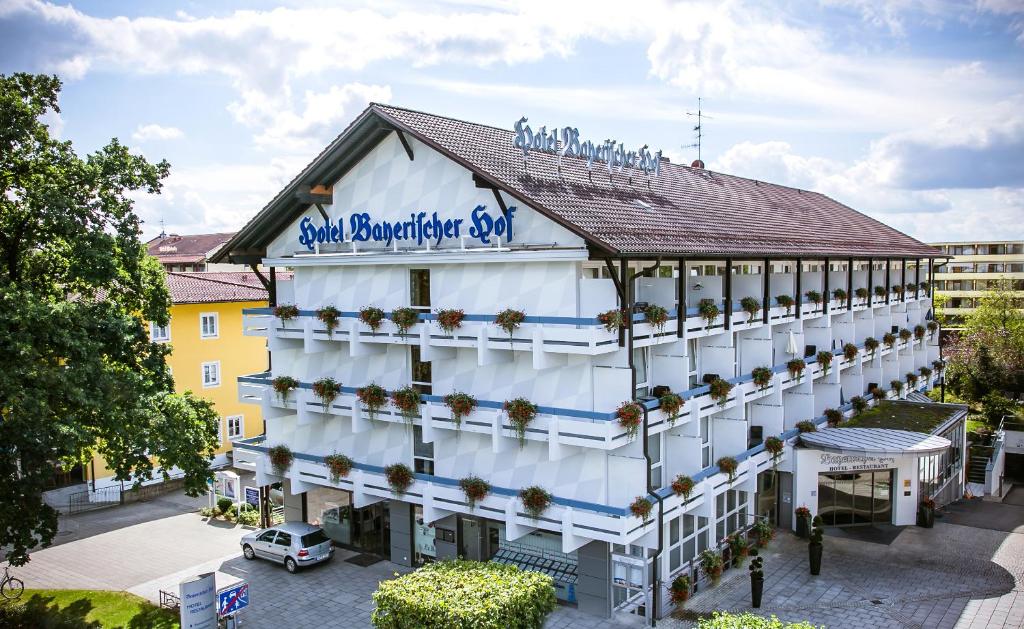 バート・フュッシンクにあるHotel Bayerischer Hofのサン ボンバルディア ホテル