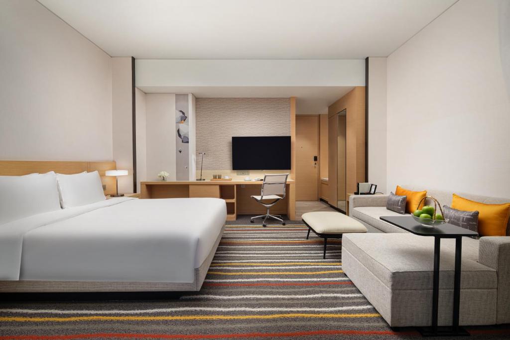 TV a/nebo společenská místnost v ubytování Fraser Place Wujiaochang Shanghai - Adjoin business center, free minibar