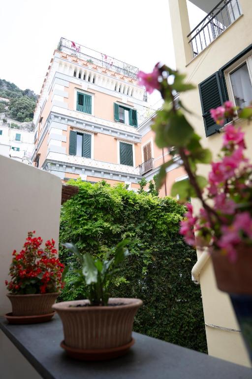 Hotel Antica Repubblica in the historical center 2 minutes away,at 170mt, from the Sea photo